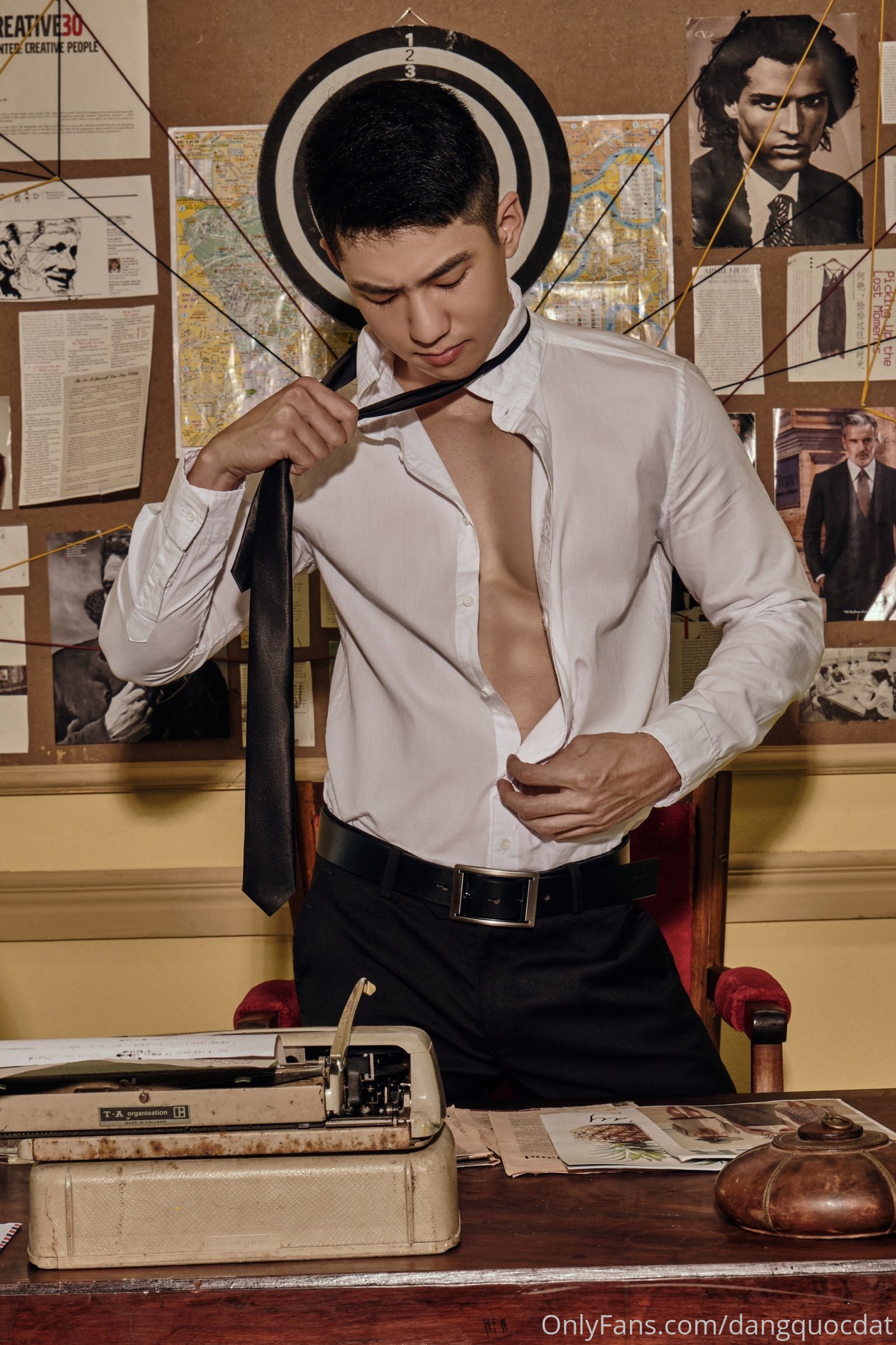 Dang Quoc Dat After work 完整版 越南肌肉网红男神 ‖ R+【PHOTO+VIDEO】